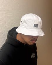画像をギャラリービューアに読み込む, BUCKET HAT-white